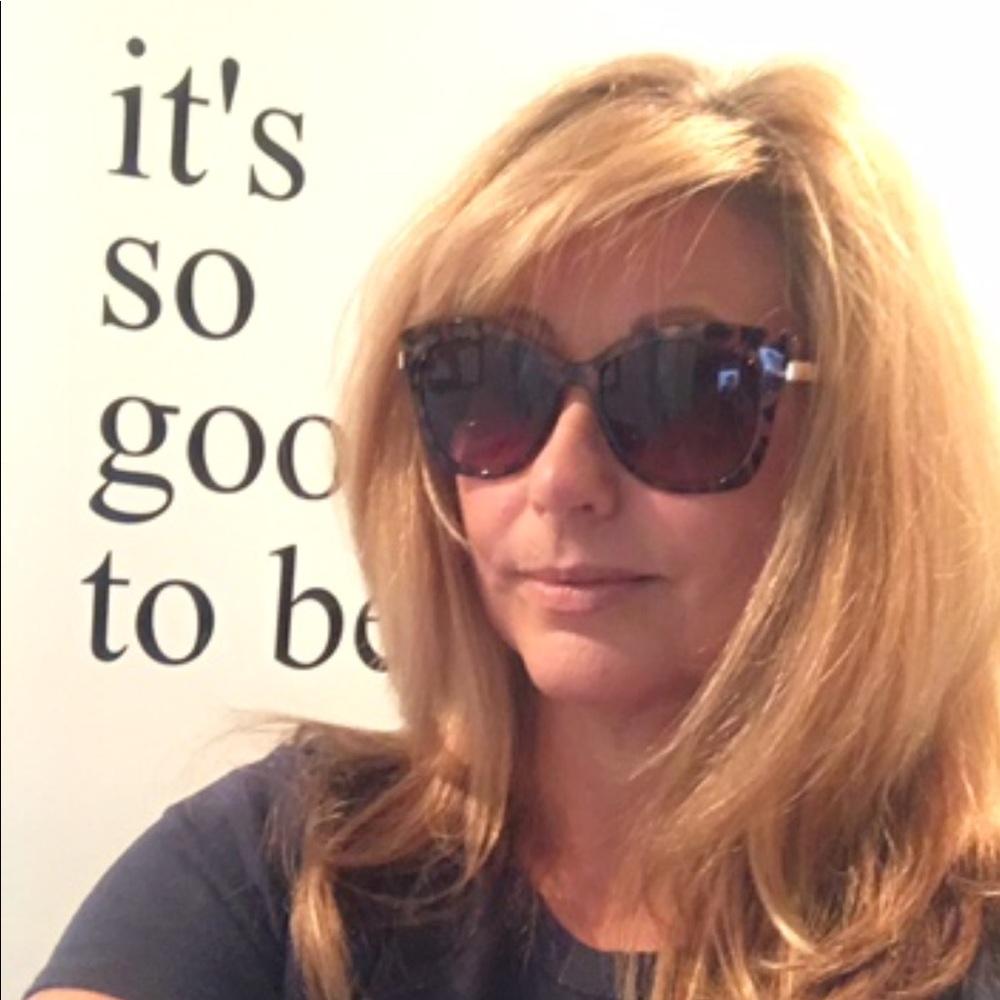 Meet your Posher, Leah